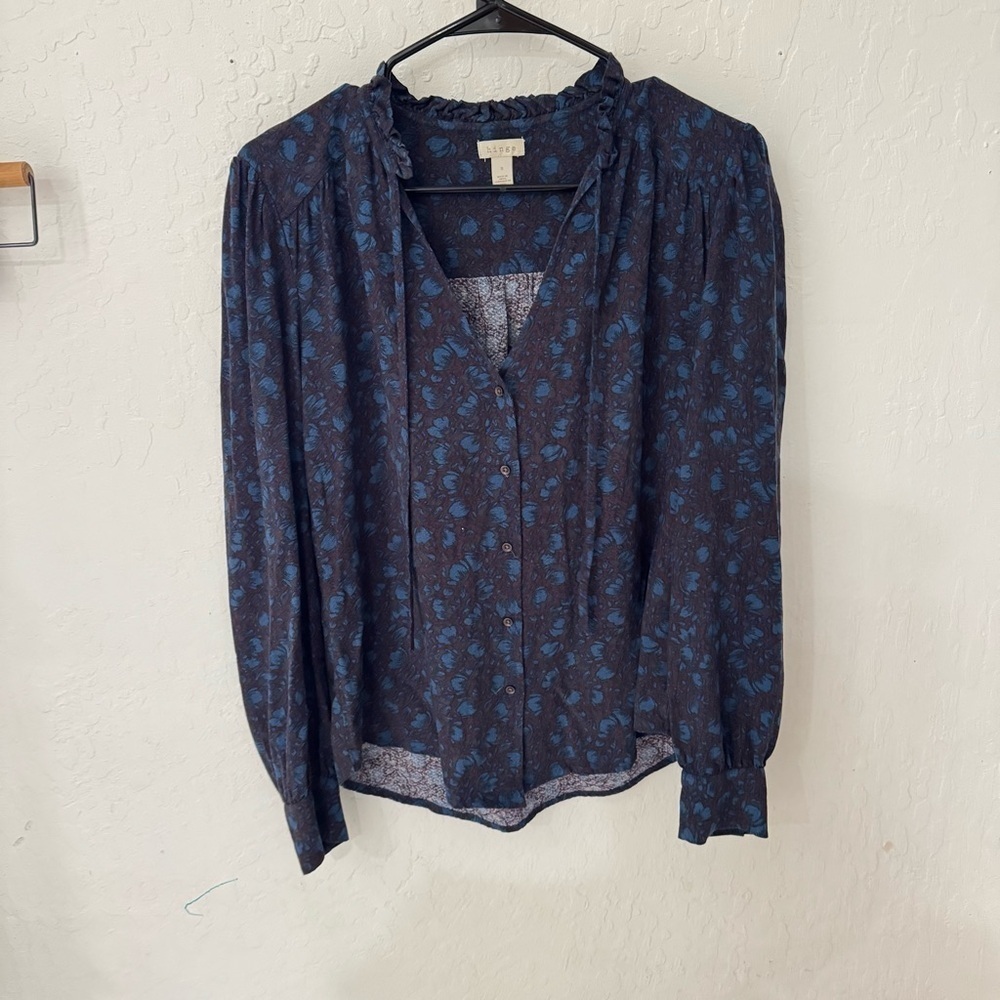 Hinge Blue Floral Long Sleeve V Neck Tassel Blouse Small